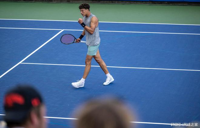 整个团队凝 整个团队凝