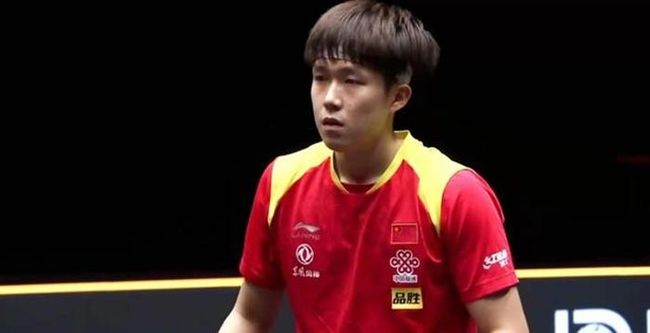 抬肘出手 抬肘出手